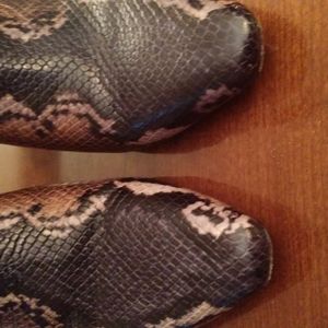 Donald J Pliner Booties